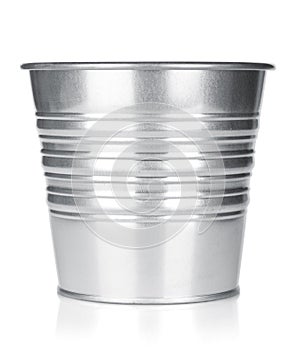 Metallic bucket