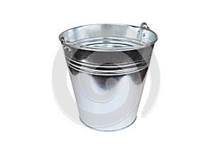 Metallic bucket