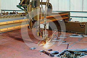 Metalwork engineering machinery. Heavy metal industries construction.