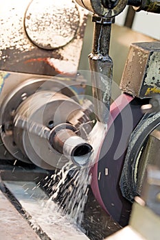 Metalworking industry: metal grinding