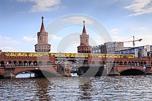 Metro on OberbaumbrÃÂ¼cke, Berlin