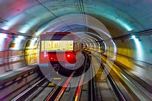 Il treno metropolitana metropolitana 