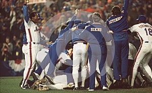 Mets win 1986 World Series