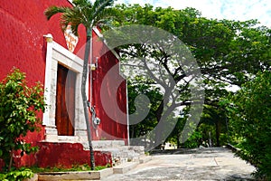 Mexican church Merida Churbunacolonial architecture historia