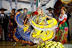 Mexican Dancers