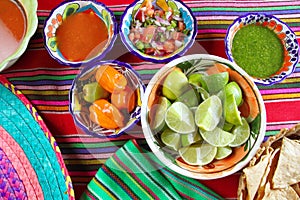 Mexicano comida vistoso salsas limón 