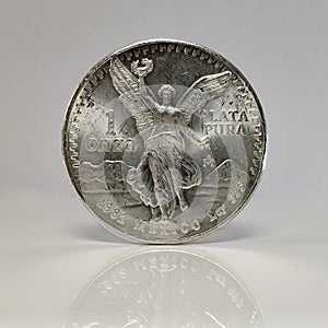 1982 Mexican Libertad, Obverse, Standing with Reflection photo