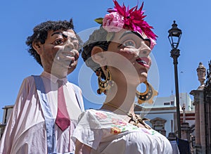 Mexican traditional Mojigangas characters, Diego Rivera y Frida Kahlo homage.