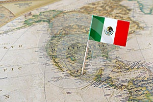 Mexico flag pin on map