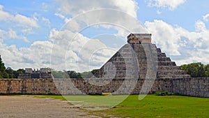 Mexico, Yucatan, Chichen Itza, El Castillo Kukulcan pyramid