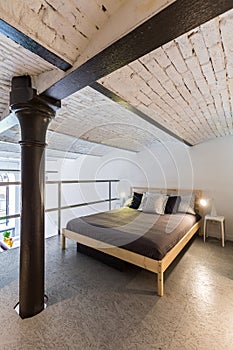 Mezzanine bedroom in industrial style idea