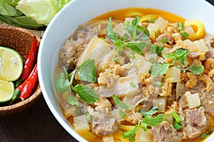 Mi quang, Quang noodle, Vietnamese food photo