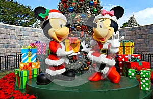 Mickey and minnie mouse christmas decor at disneyland hong kong