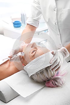 Micro needle roller.Mesotherapy.