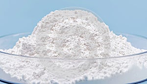 Microcrystalline cellulose, refined wood pulp, texturizer, anti-caking agent, fat substitute, emulsifier, used in vitamin