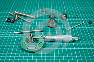 Micrometer tool