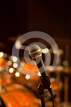 Microphone