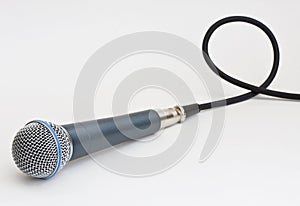 Microphone and cable