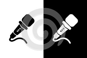 Microphone Icon Set: Black and White Vector Symbols