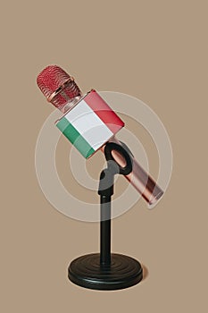 microphone patterned with the flag of italy