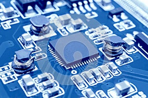 Microprocessor on electronic circuit board