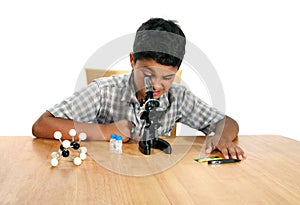 Mikroskop chlapec 