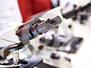 Microscope eyepieces