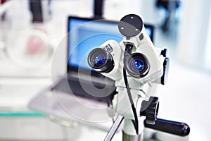 Microscope eyepieces and laptop