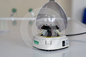 Microtube centrifuge for genetic testing in laboratory