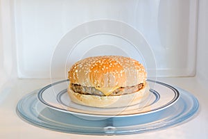 Microwave Cheeseburger