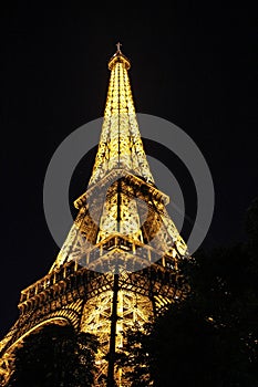 Midnight in Paris, Eiffel Tower