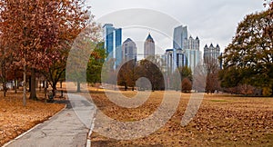 Midtown Atlanta and Oak Hill in Piedmont Park, USA