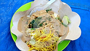 Mie Pecel photo