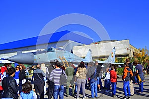 Mig 29 airshow airfield spectators