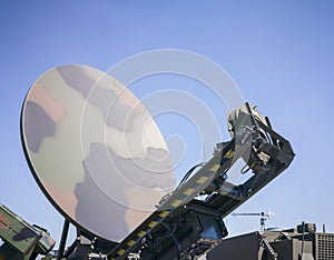 Military ground satellite antenna