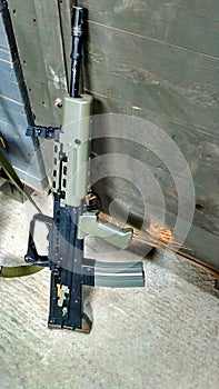 Military machine gun