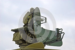 Military radar antenna