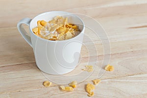 Milk and fresh cereal cornflakes