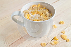 milk and fresh cereal cornflakes