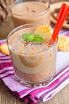 Milkshake (chokolate and banana smothie)