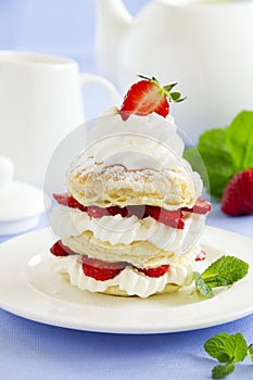 Millefeuille with strawberries