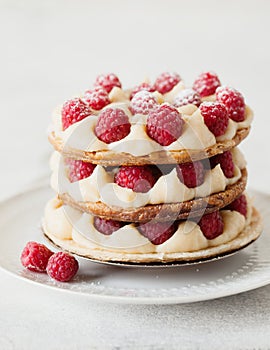 Millefeuille with vanilla cream and raspberry