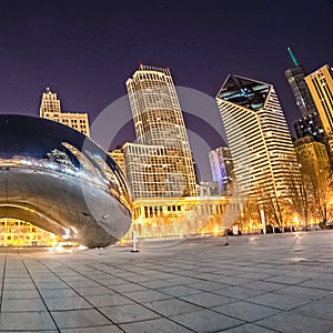 Millenium park and cloud gate the bean downtown chicago