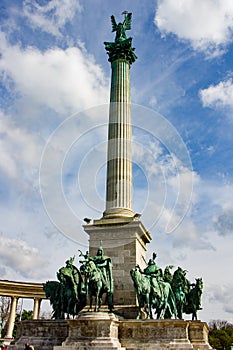 Millennium monument - Monumento del Milenio