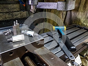 Milling Cnc Machine Tool With Mill for metal and plastic processing