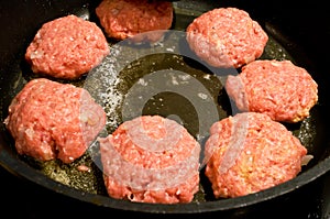 Mince meat balls in frying pan