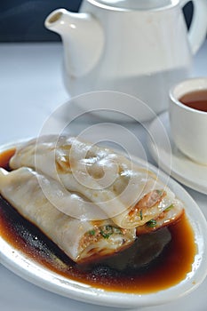 Minced Beef rice sheet dim sim