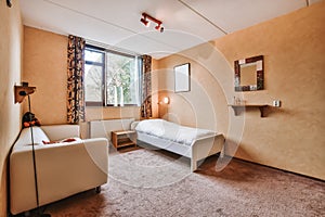 A mind-blowing room with a single bed