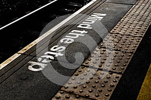 Mind the gap sign, London underground