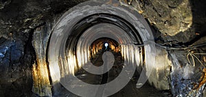 Mine tunnel light